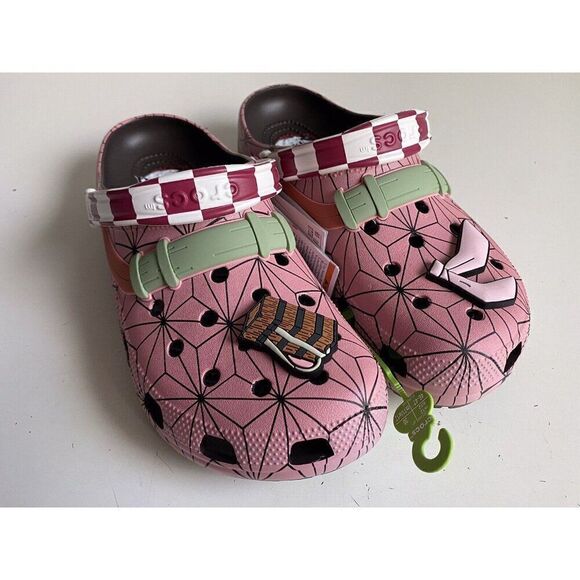 Crocs Demon Slayer Nezuko Pink Anime Classic Clog 209320-206 Men’s Sz 12 NEW